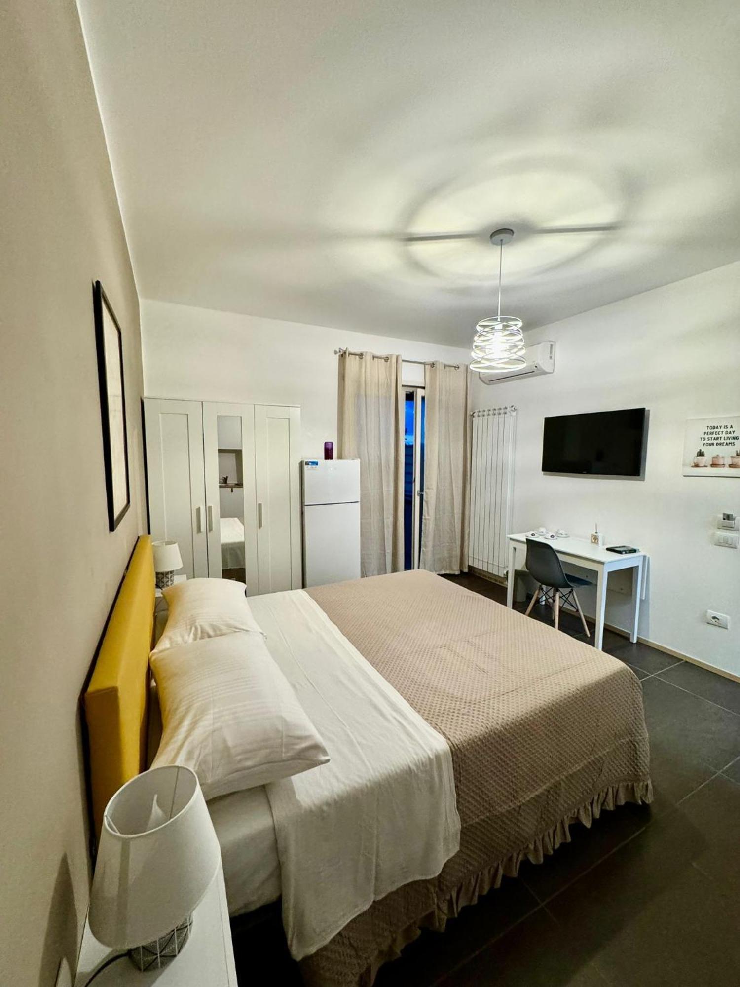 Il Ruggi Bb Bed & Breakfast Salerno Bagian luar foto